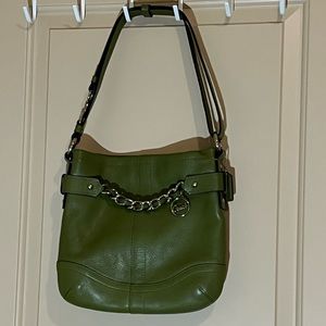 COACH bag. Green with chain